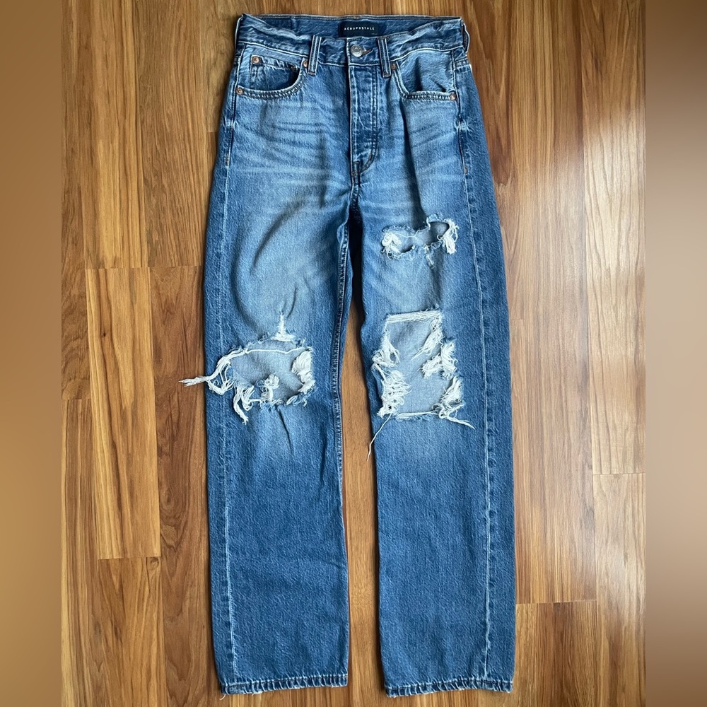 Aeropostale Medium Wash Jeans Size 2